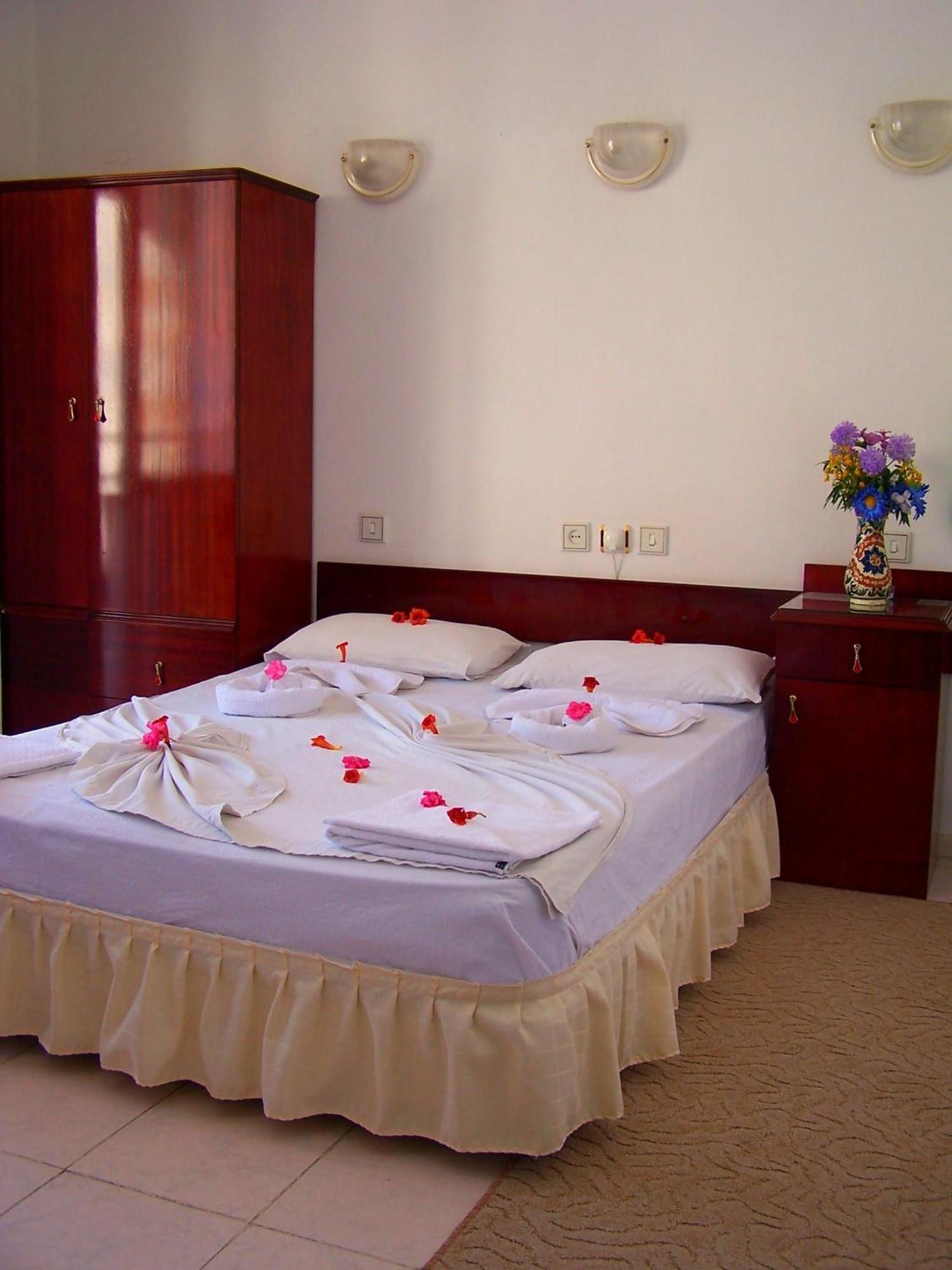 Villa Fortin Pension Кушадасы Экстерьер фото