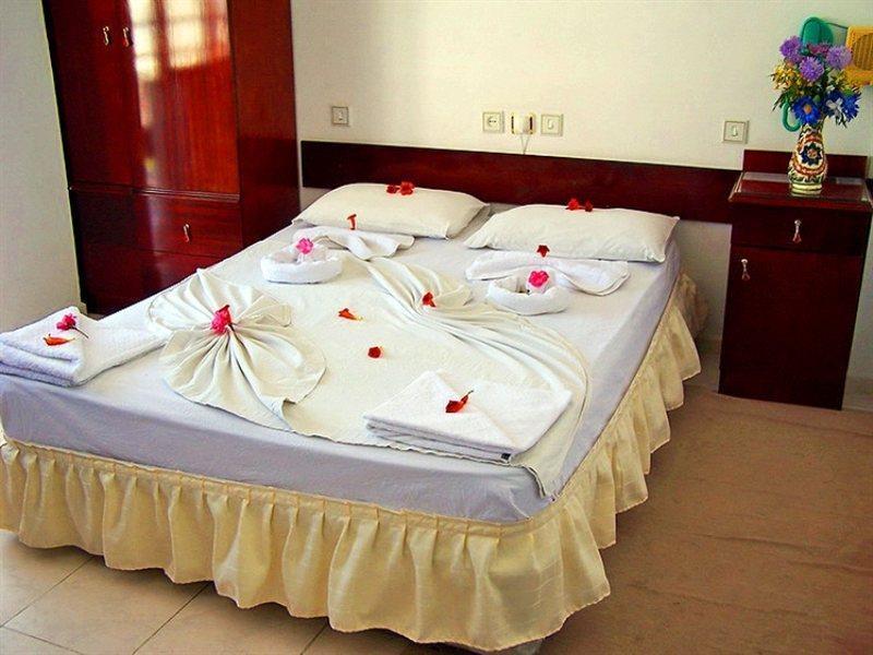 Villa Fortin Pension Кушадасы Экстерьер фото
